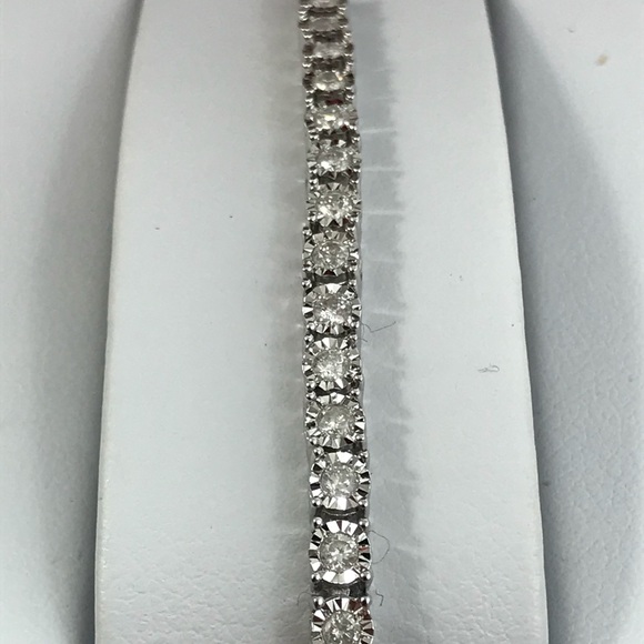 Macy & Co Diamond Bracelet 1/2 CT Bolo Bracelet - Picture 5 of 8